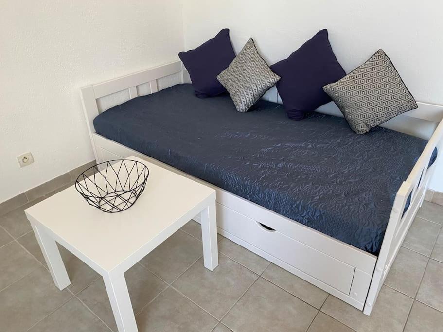 Charmant Studio De 23M2 Avignon Bagian luar foto